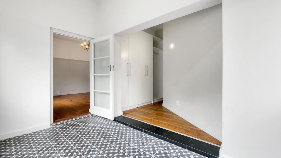 To Let 2 Bedroom Property for Rent in Sea Point Western Cape